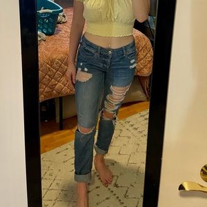 AMERICAN EAGLE CUFFED MOM JEANS